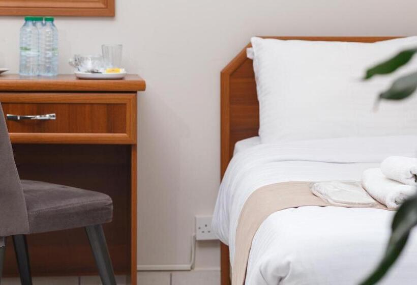 Семейный Номер, Homelike Guest House