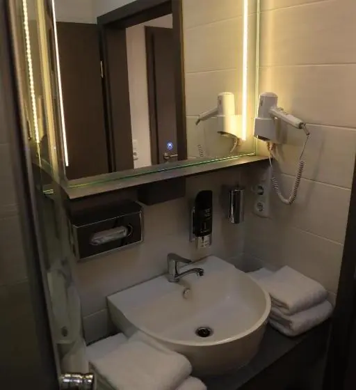 Quarto standart individual, Bispinger Hof
