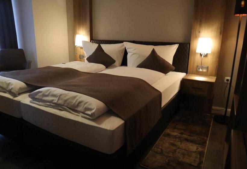 Номер Стандарт, Bispinger Hof