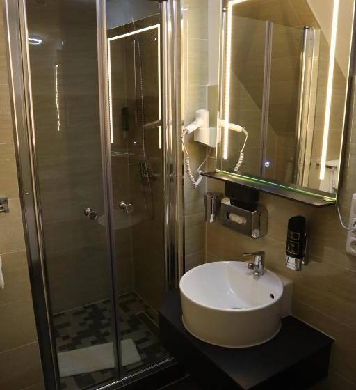 Четырехместный Номер Стандарт, Bispinger Hof