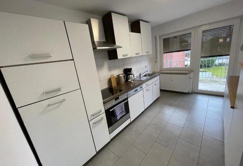 Апартаменты 1 Спальня, Bispinger Hof