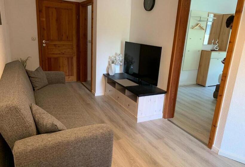 Апартаменты 3 Спальни, Bispinger Hof