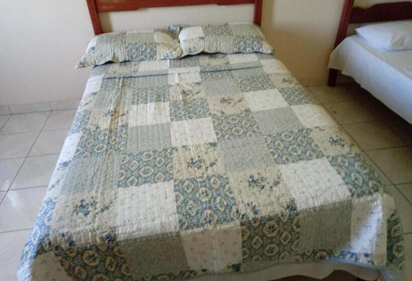 اتاق استاندارد چهار تخته, Viturino