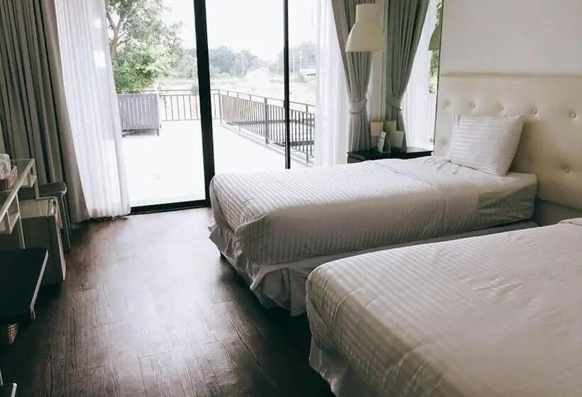 Deluxe Værelse, Baan Khun Nine