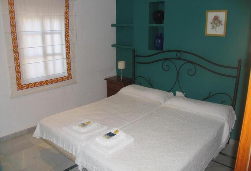 スタンダードルーム, El Campanario