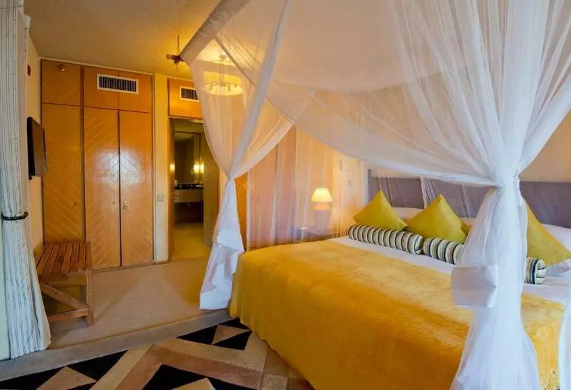 سوییت اجرایی, Elephant Hills Resort