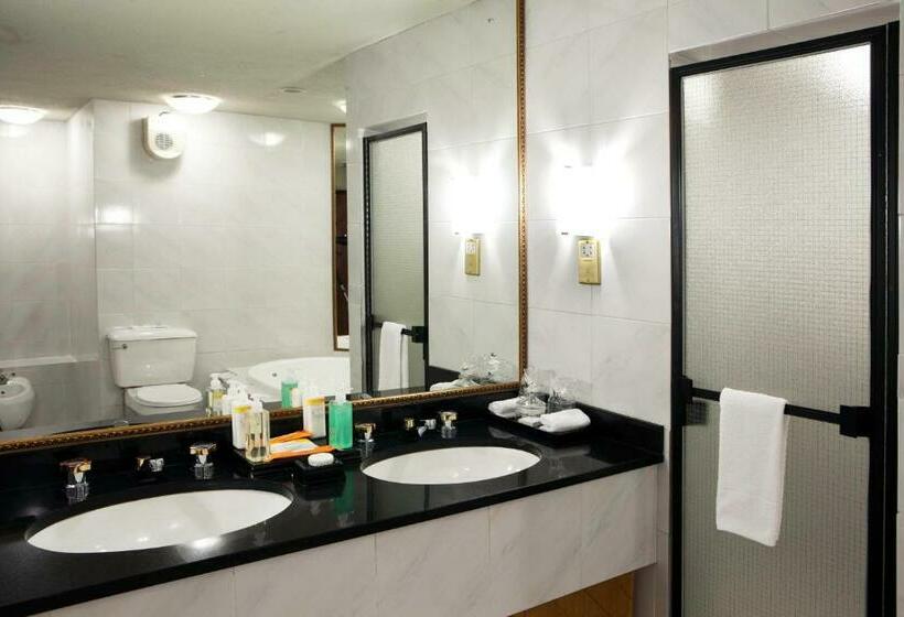 سوییت لوکس, Elephant Hills Resort