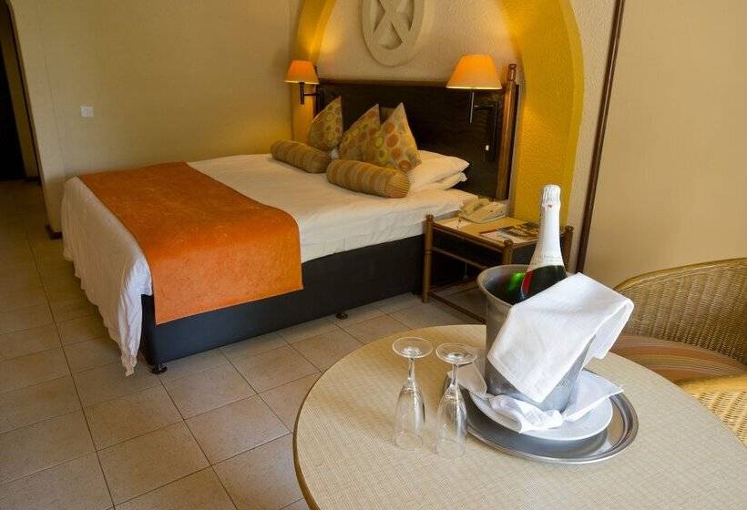 اتاق استاندارد با چشمانداز رودخانه, Elephant Hills Resort