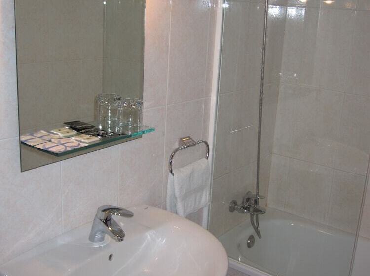 スタンダードルーム, Hostal Restaurante Santa Cruz