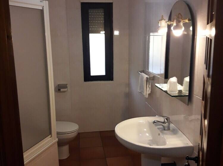 スタンダードルーム, Hostal Restaurante Santa Cruz