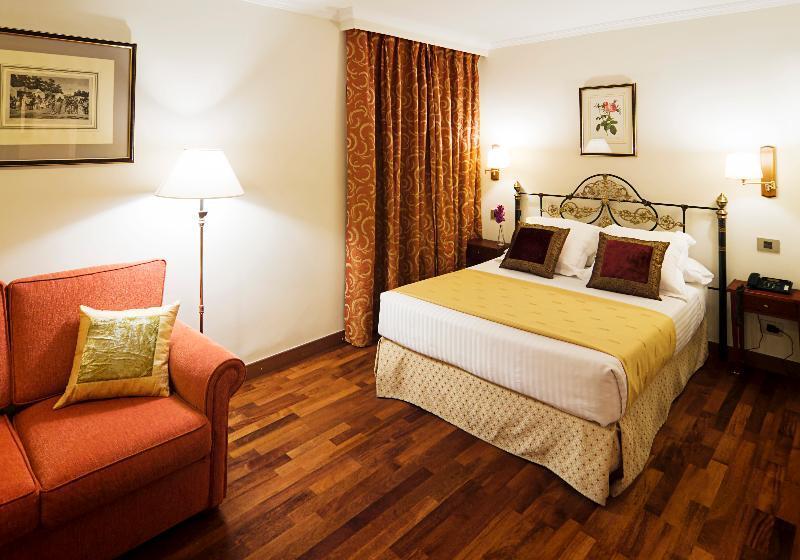 اتاق استاندارد, Sercotel Las Casas De Los Mercaderes