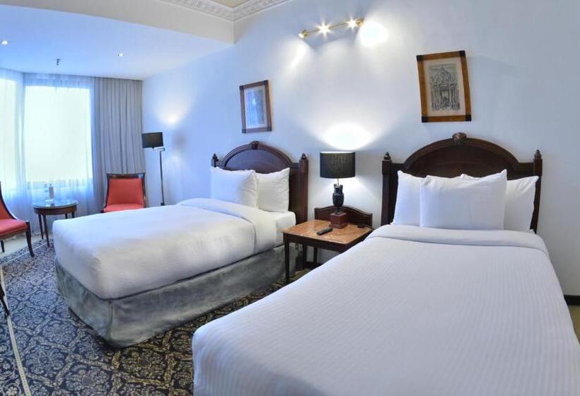 Номер Стандарт, Melia Caracas