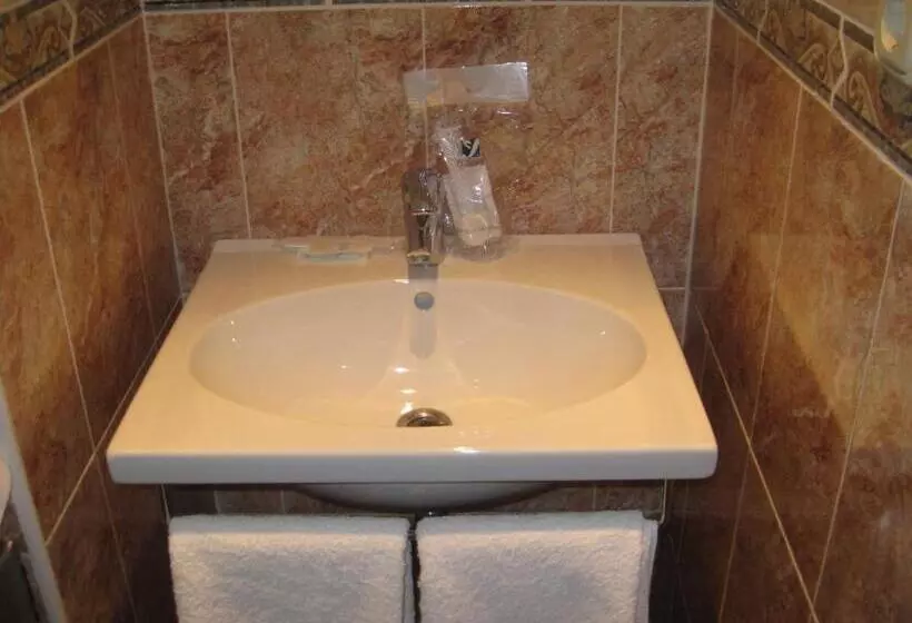 Standard Kolmen Hengen Huone, Molino De Saydo