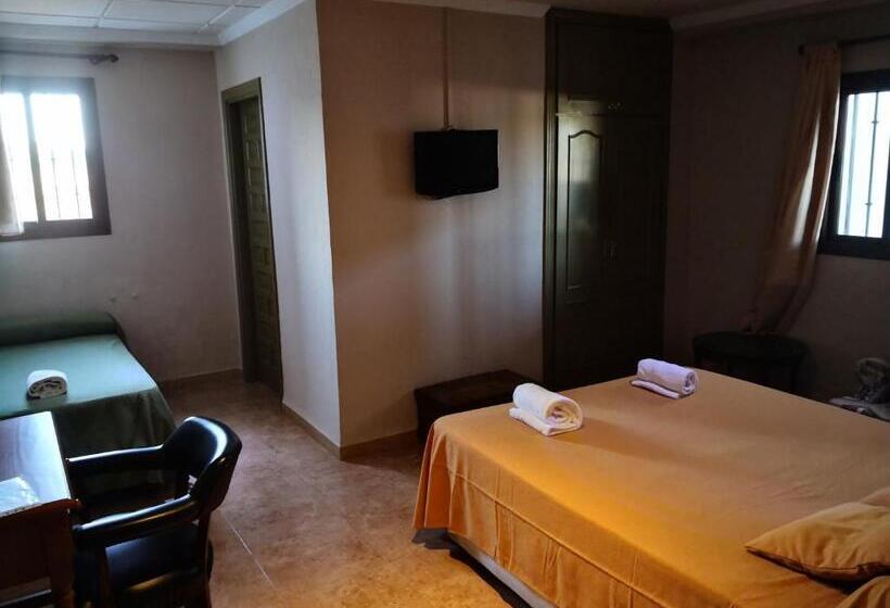 חדר סטנדרט לשלושה, Molino De Saydo