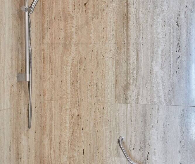 سوئیت جونیور با چشمانداز باغ, Silken Gran Hotel Durango