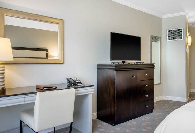 اتاق لوکس, Omni Riverfront New Orleans