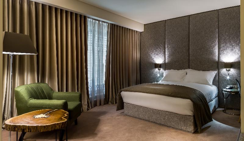 带大床的豪华间, Wingate By Wyndham Mechanicsburg