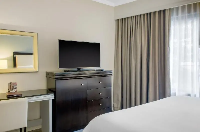 جناح سرير كينج, Riverfront Hotel New Orleans