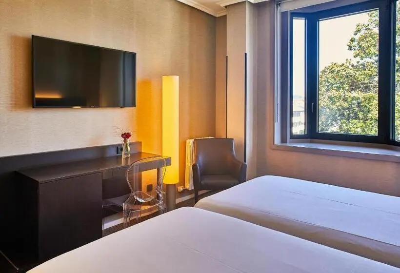 اتاق استاندارد با چشم‌انداز, Silken Gran Hotel Durango