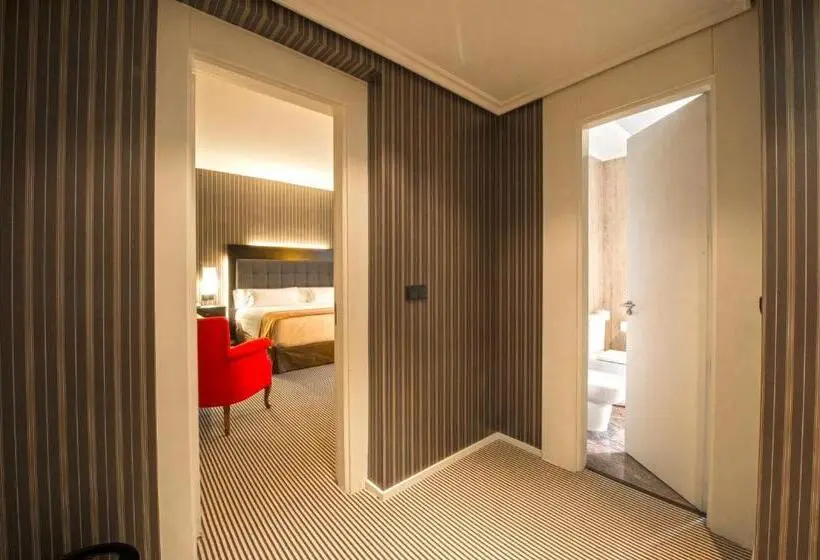 اتاق سوپریور با چشم‌انداز, Silken Gran Hotel Durango