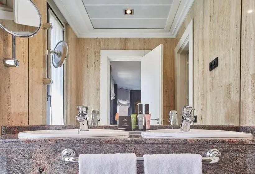 سوئیت جونیور با تراس, Silken Gran Hotel Durango