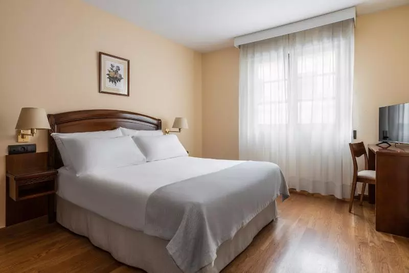 Chambre Standard, Exe Astur Plaza