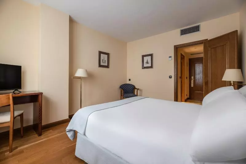 Chambre Standard, Exe Astur Plaza