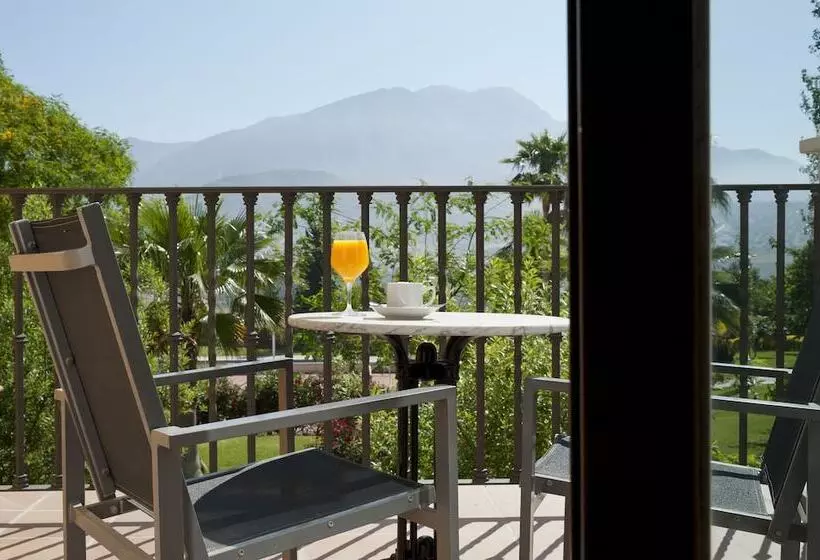 コンフォートルーム, B Bou Hotel La Viñuela & Spa