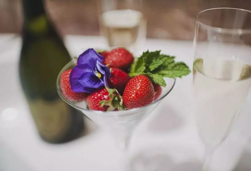 コンフォートルーム, B Bou Hotel La Viñuela & Spa