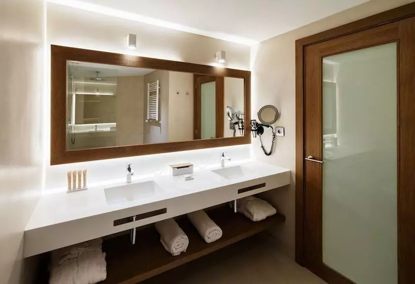 スタンダードルーム, Colón Hotel Barcelona