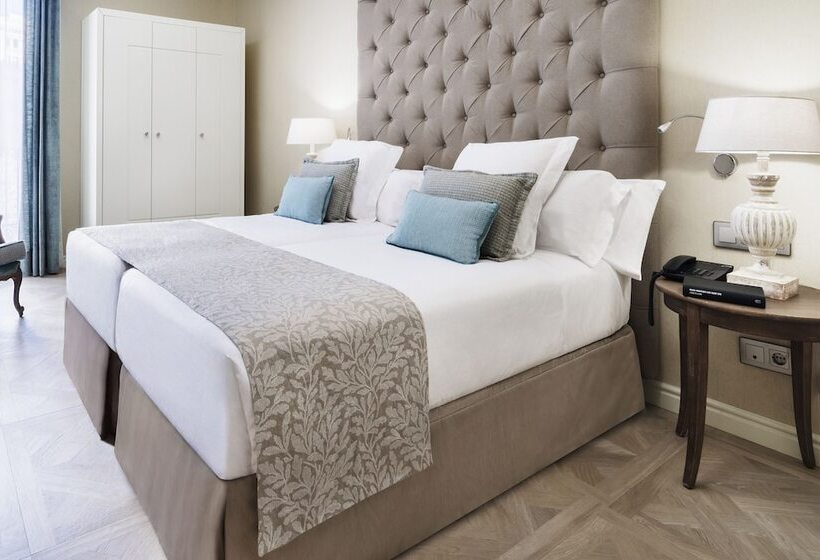 Номер Стандарт, Colón Hotel Barcelona