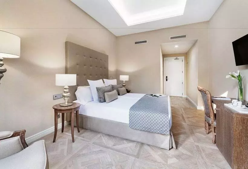 シングルデラックスルーム, Colón Hotel Barcelona