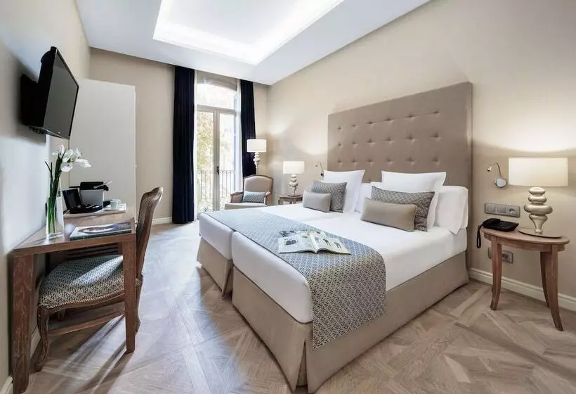 シングルデラックスルーム, Colón Hotel Barcelona