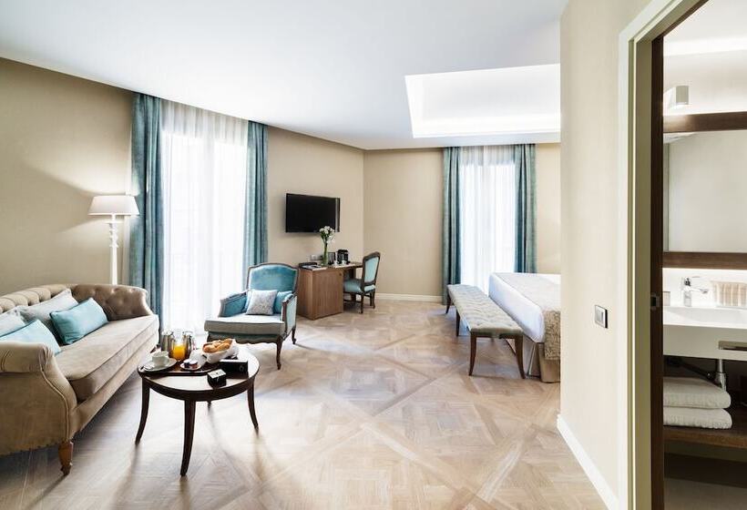 Трехместный Номер Superior, Colón Hotel Barcelona