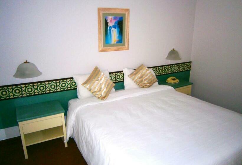 스탠다드 룸, Cristal Caldas