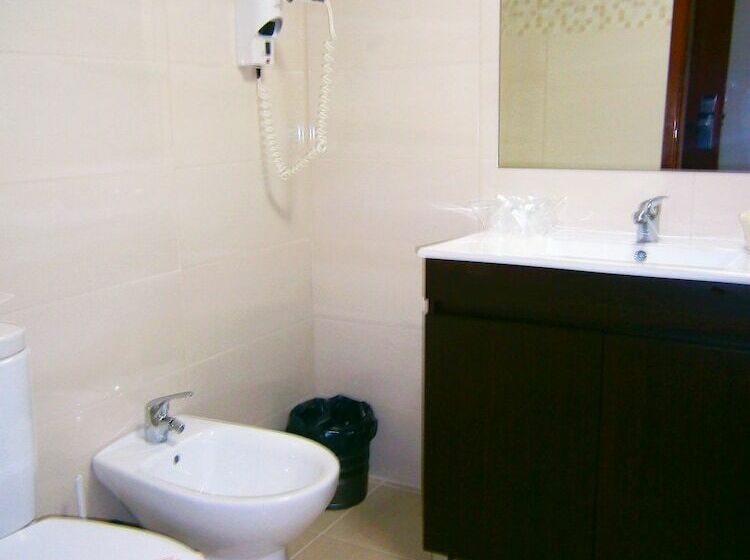 스탠다드 트리플 룸, Cristal Caldas