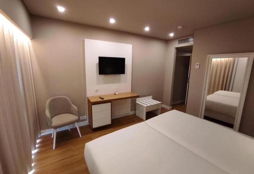 스탠다드 룸, Cristal Caldas