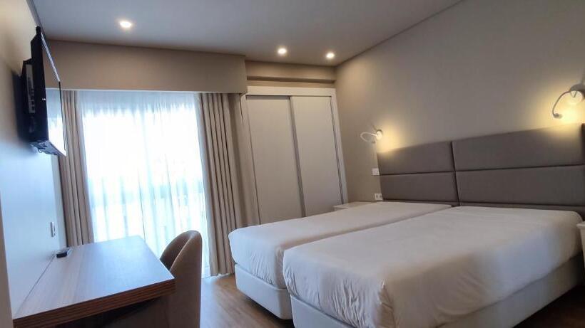 스탠다드 트리플 룸, Cristal Caldas