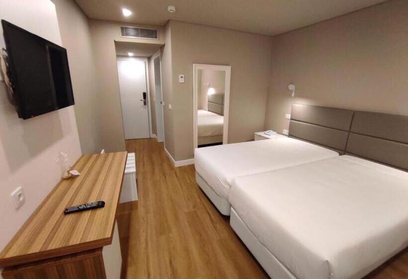 스탠다드 트리플 룸, Cristal Caldas