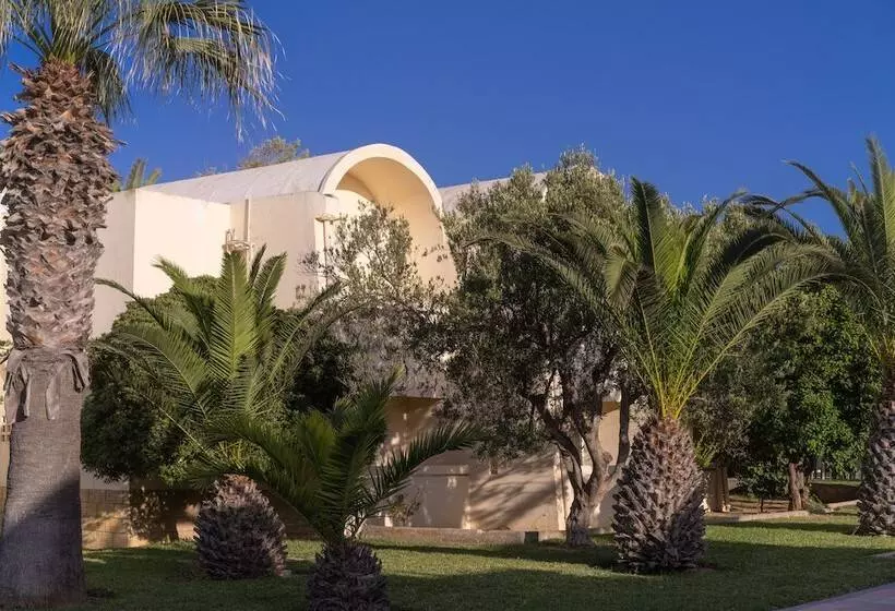 اتاق استاندارد با چشمانداز باغ, Dar Khayam