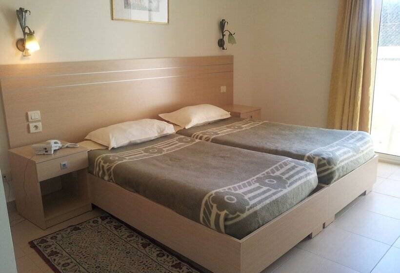 标准房带园景, Dar Khayam