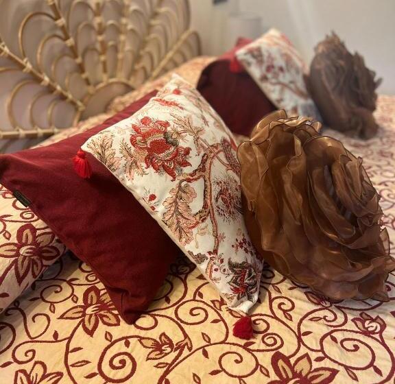 スタンダードトリプルルーム, El Bricial