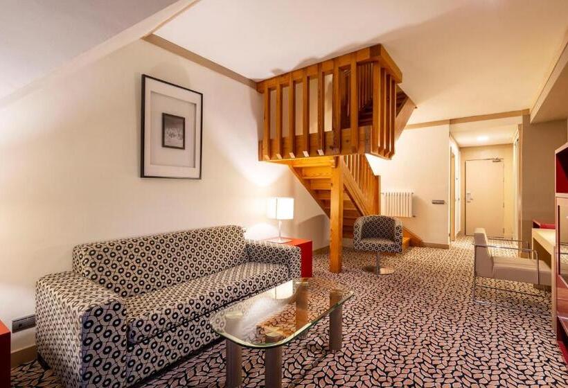 デュプレックスのジュニアスイート, Eurostars Royal Tanau