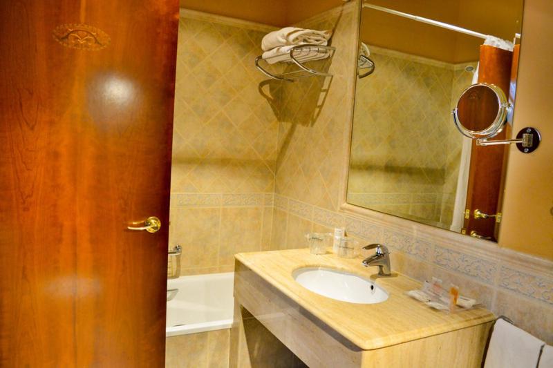 اتاق استاندارد, Alda Mercado De Zamora