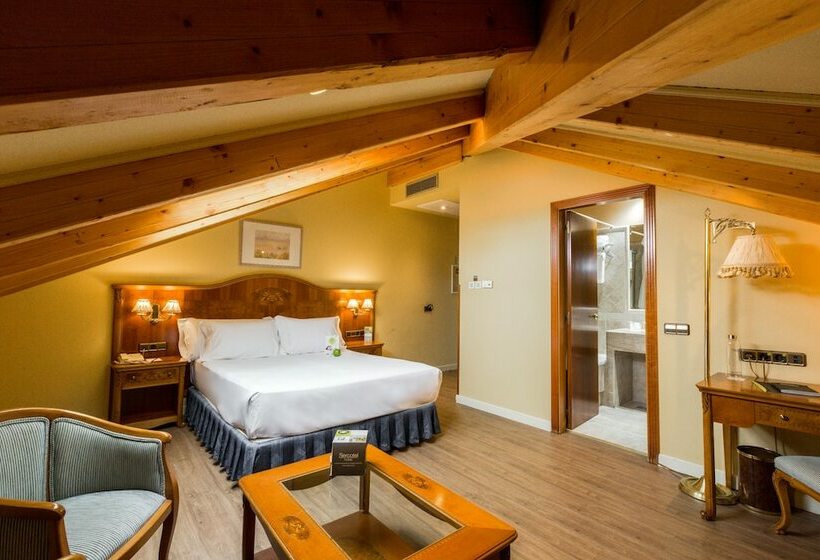 اتاق سوپریور, Alda Mercado De Zamora