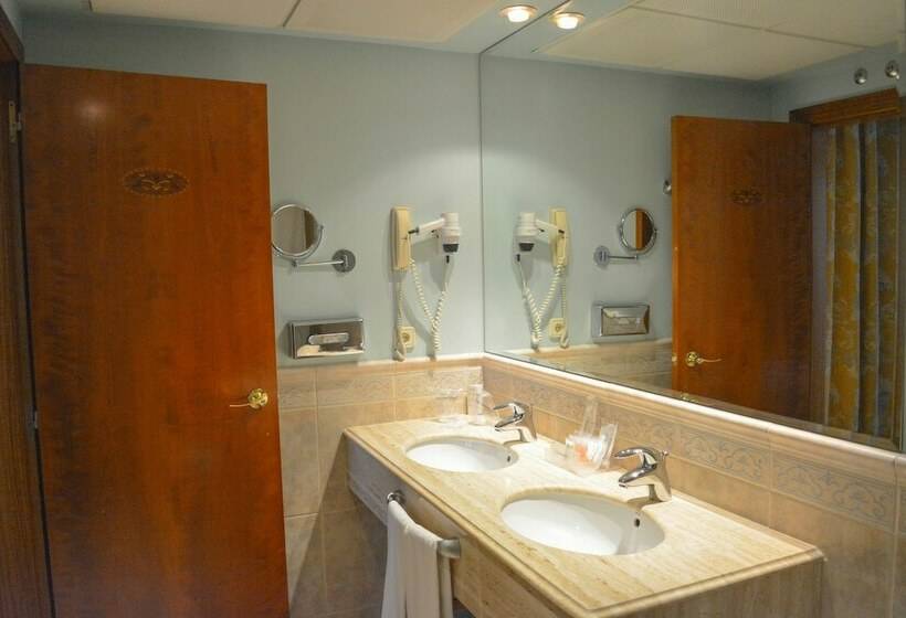 اتاق سوپریور, Alda Mercado De Zamora