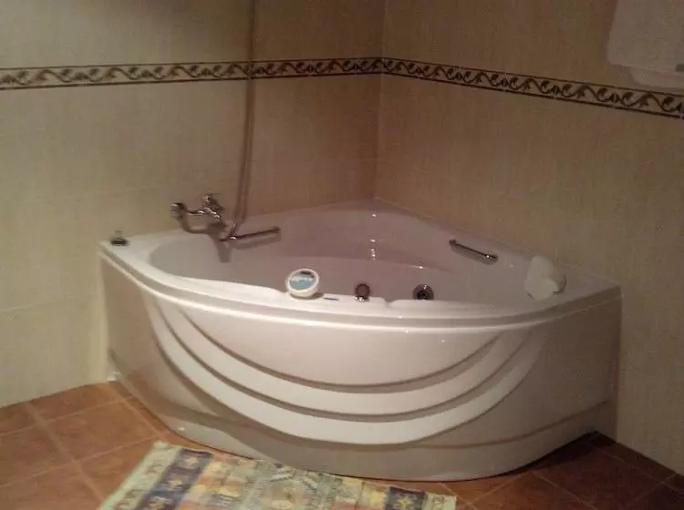 4 Bett Standardzimmer, Hostal Piñera