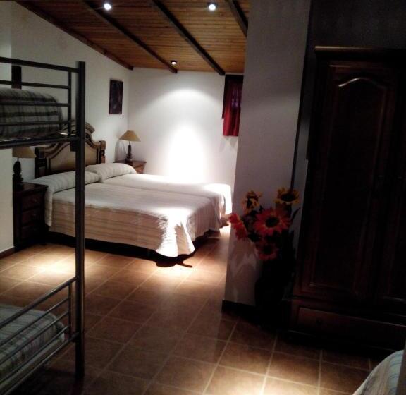 4인용 스탠다드 룸, Hostal Piñera
