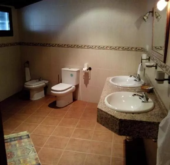 3-Bett-Standardzimmer, Hostal Piñera