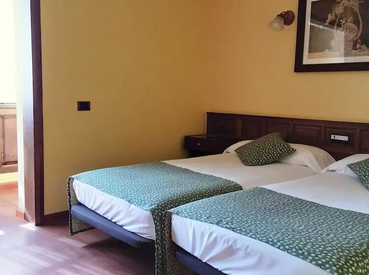 Standardzimmer, Marqués De La Moral